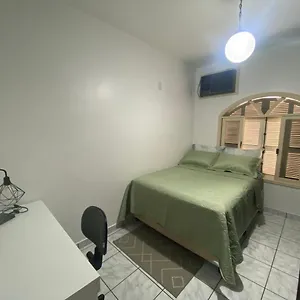  Quarto em Acomodações Particulares Residencial320 - Brasil